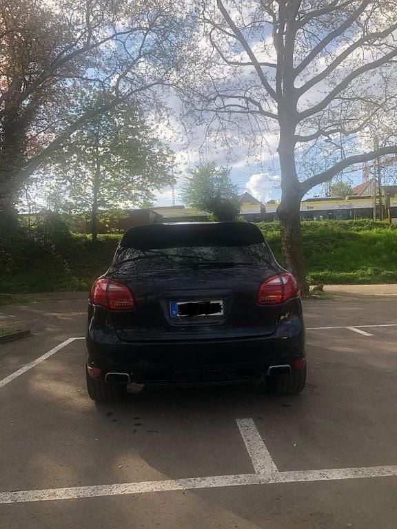 Gebraucht Porsche Cayenne 400 PS (294 kW) 2011 Schwarz SUV