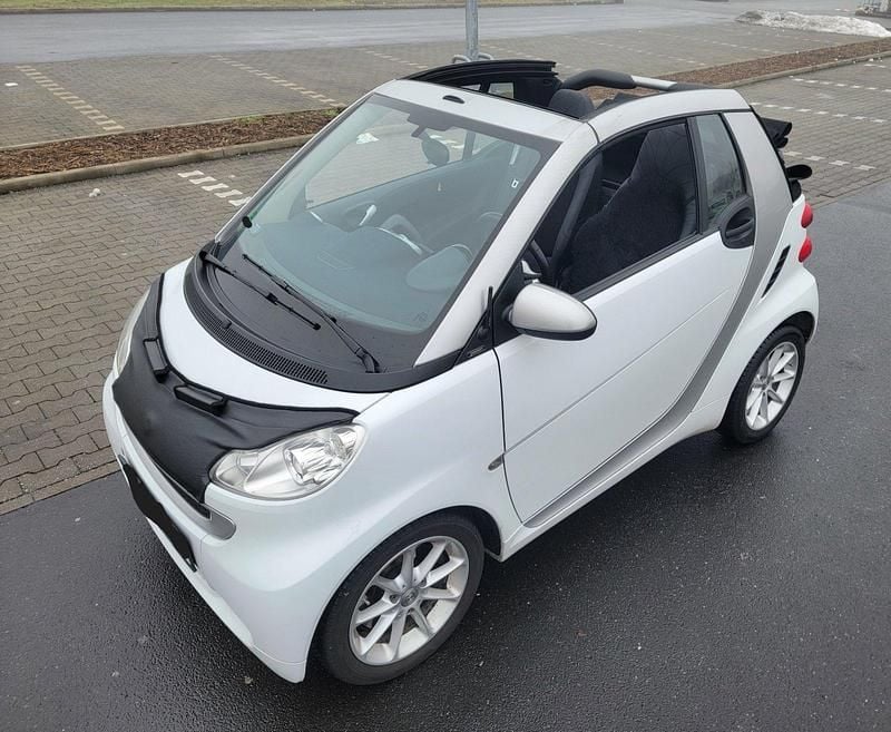Gebraucht Smart ForTwo Cabrio Passion 71 PS (52 kW) 2010 Weiß Cabrio
