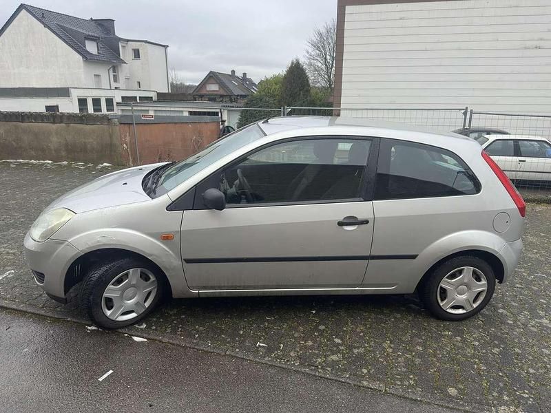 Gebraucht Ford Fiesta 60 PS (44 kW) 2005 Kleinwagen