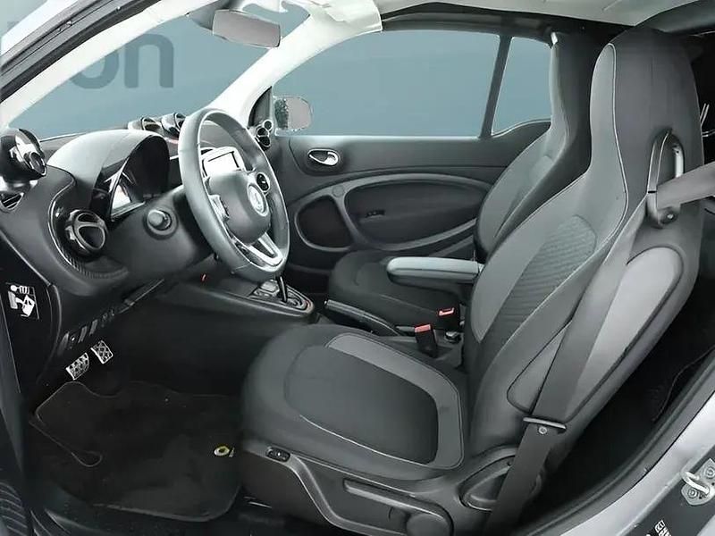 Gebraucht Smart ForTwo Electric Drive 60 kW (82 PS) 2024 Rot Cabrio