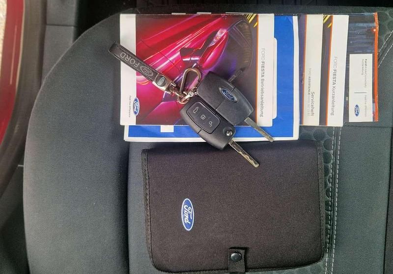 Gebraucht Ford Fiesta Titanium 97 PS (71 kW) 2012 Kleinwagen