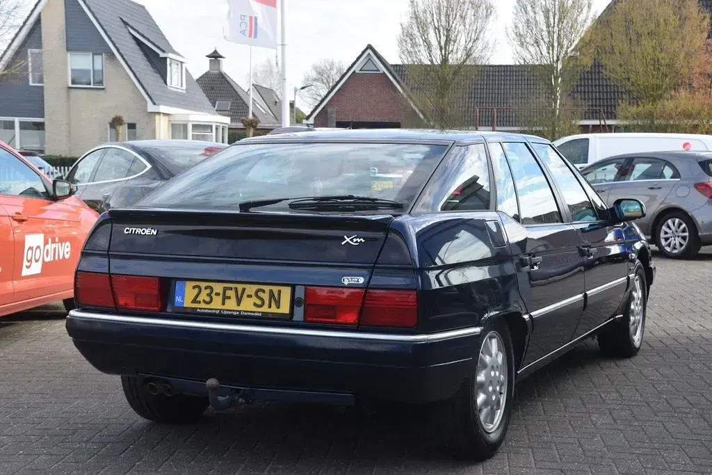 Gebraucht Citroën XM Exclusive 190 PS (139 kW) 2000 Blau Kleinwagen