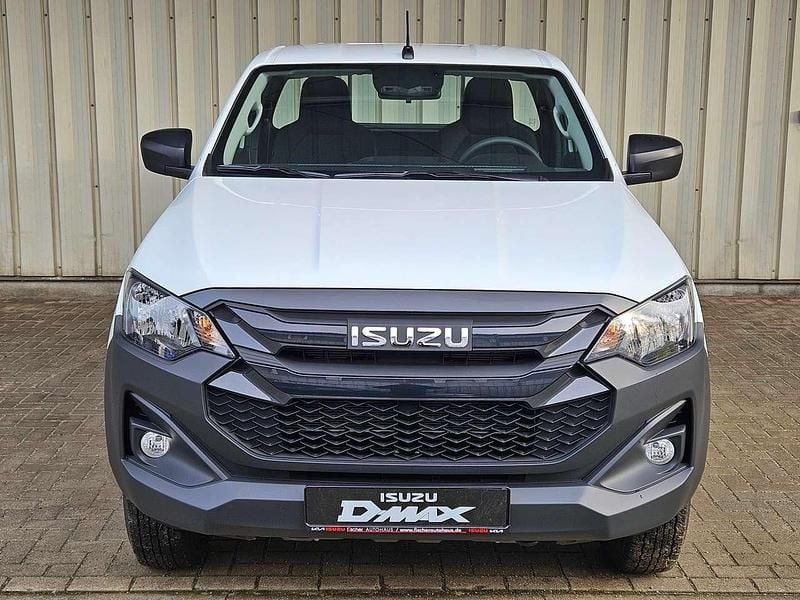 Neu Isuzu D-Max 163 PS (119 kW) 2026 Splash white Abholung