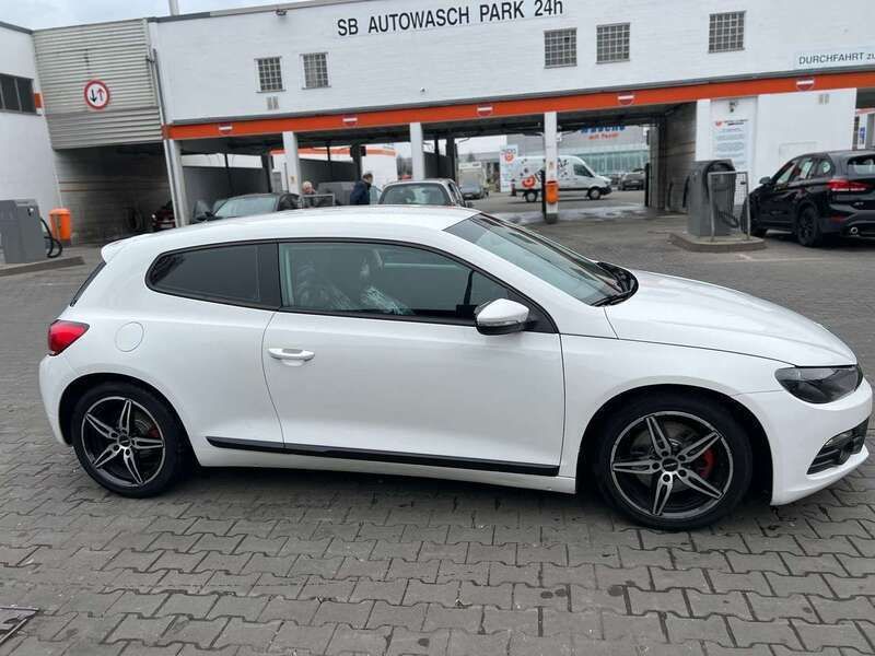 Weiß Gebraucht 2009 VW Scirocco Coupé | 5.900 € (Fairer Preis) - Bild 1/4