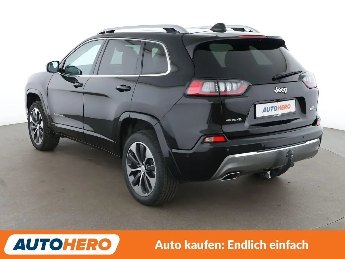 Gebraucht Jeep Cherokee Overland 194 PS (142 kW) 2020 Schwarz SUV