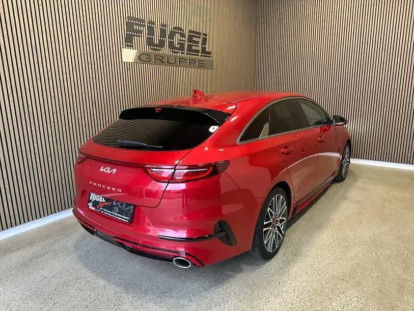 Gebraucht Kia ProCeed GT 204 PS (150 kW) 2023 (aa9) infrarot met. Kombi