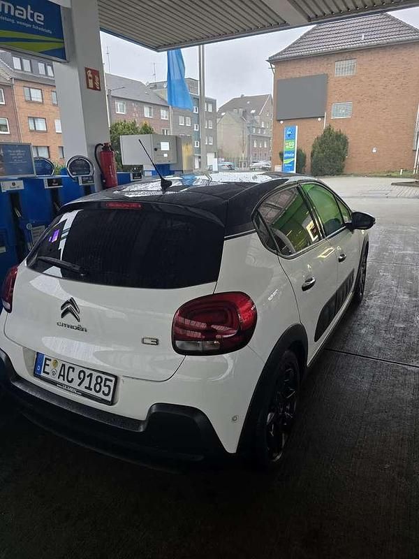 Gebraucht Citroën C3 PureTech 83 PS (61 kW) 2018 Weiß Limousine
