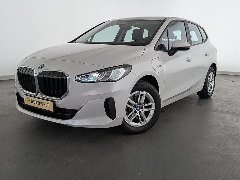 Gebraucht BMW 225 245 PS (180 kW) 2022 Weiß Van / Kleinbus
