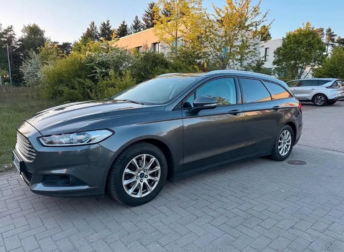 Gebraucht Ford Mondeo 150 PS (110 kW) 2018 Grau Kombi