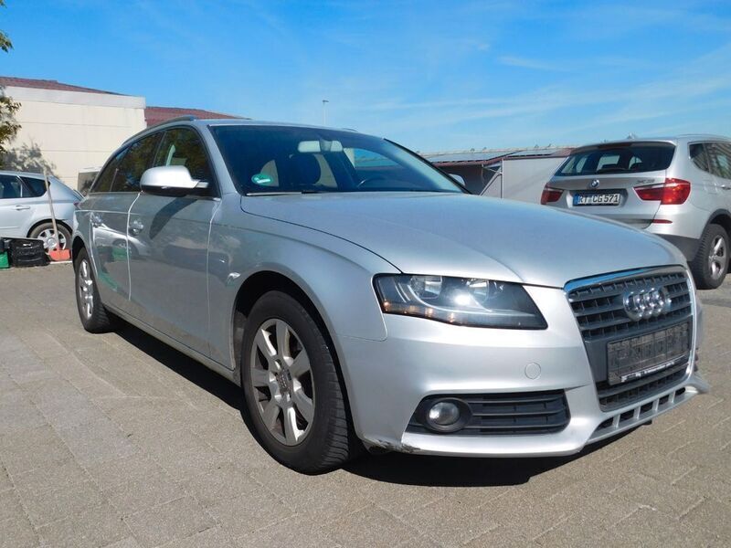 Silber Gebraucht 2010 Audi A4 Ambiente Kombi | 6.500 € (Fairer Preis) - Bild 1/4