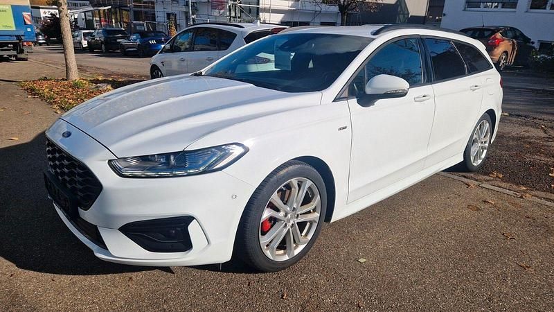 Weiß Gebraucht 2022 Ford Mondeo ST-Line Kombi | 17.900 € (Guter Preis) - Bild 1/4