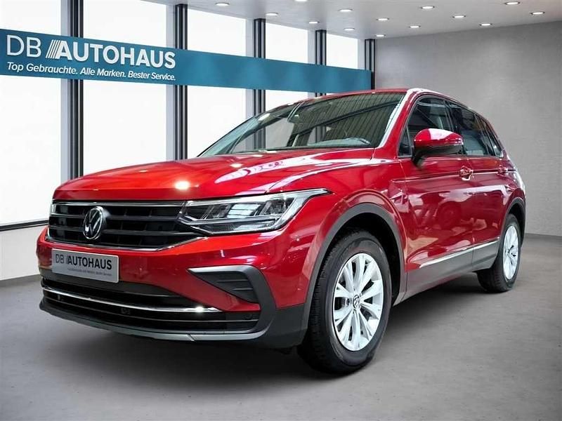 Gebraucht VW Tiguan 150 PS (110 kW) 2023 Kings red metallic SUV