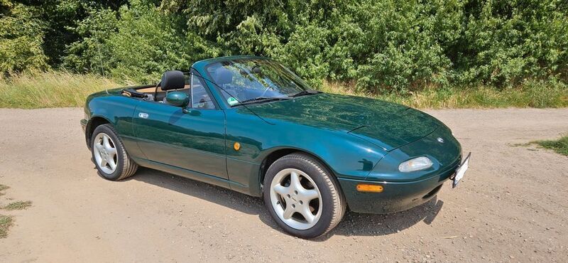 Grün Gebraucht 1997 Mazda MX5 Cabrio | 10.900 € (Fairer Preis) - Bild 1/4