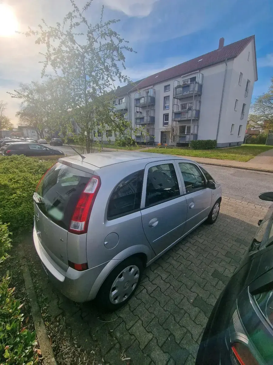 Gebraucht Opel Meriva 100 PS (73 kW) 2005 Van / Kleinbus