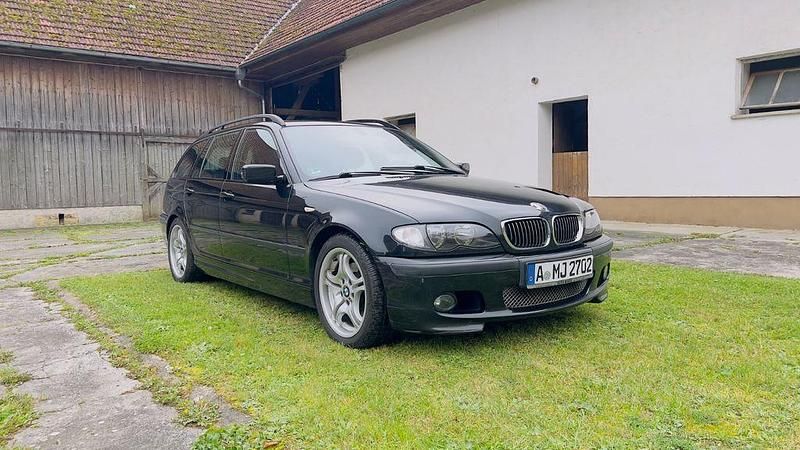 Schwarz Gebraucht 2005 BMW 320 Sport Line Kombi | 2.000 € (Superpreis) - Bild 1/4