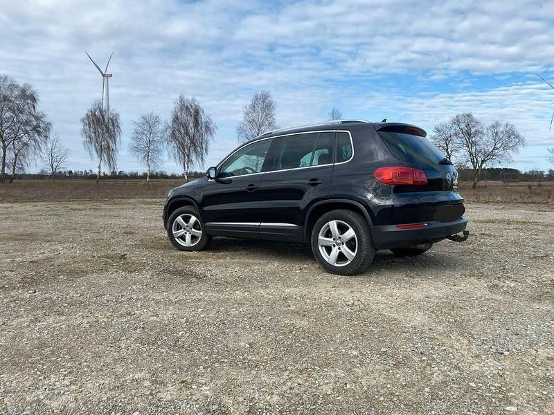 Gebraucht VW Tiguan 140 PS (102 kW) 2012 Schwarz SUV