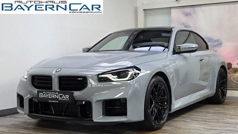 Brooklyn grau metallic Gebraucht 2025 BMW M2 Performance Coupé | 63.989 € (Superpreis) - Bild 1/4