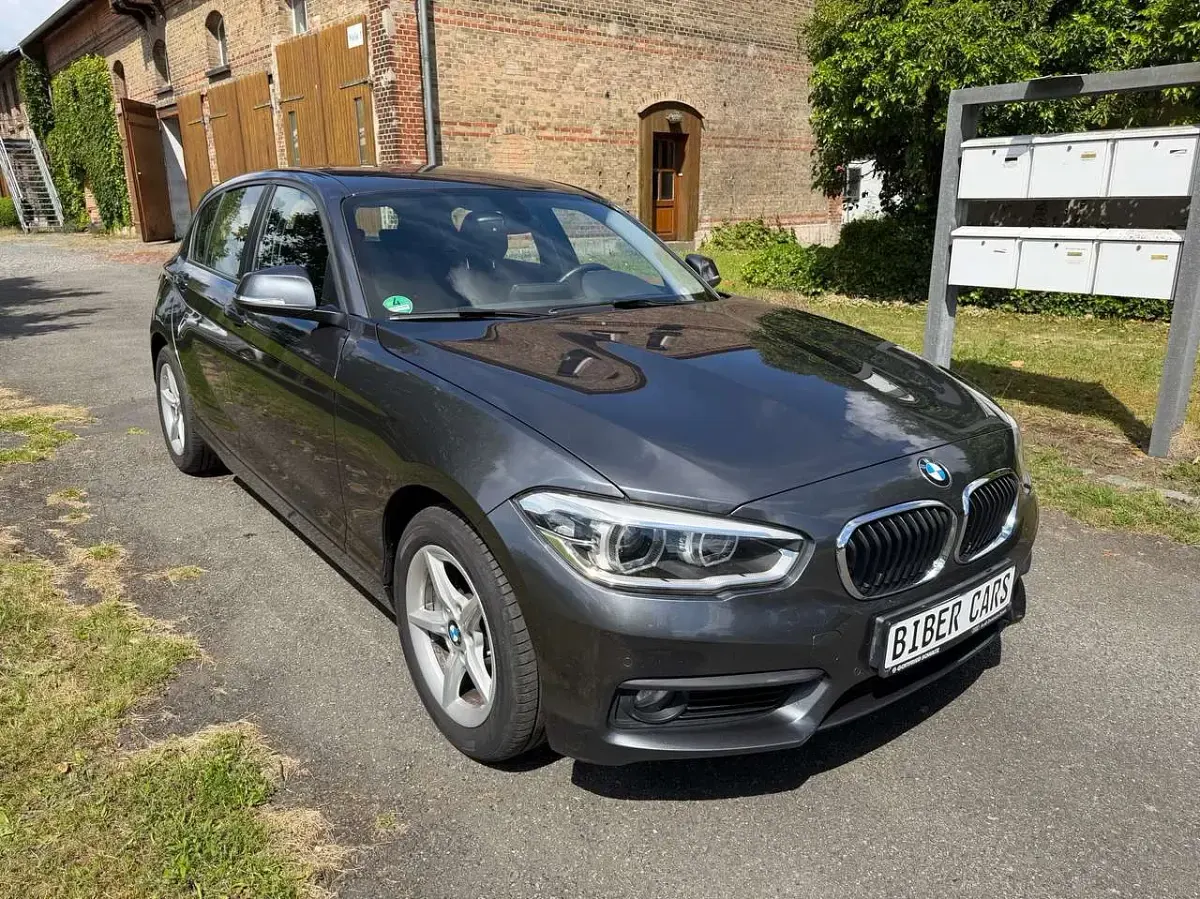 Gebraucht BMW 116 Advantage 116 PS (85 kW) 2016 Mineralgrau metallic Kleinwagen