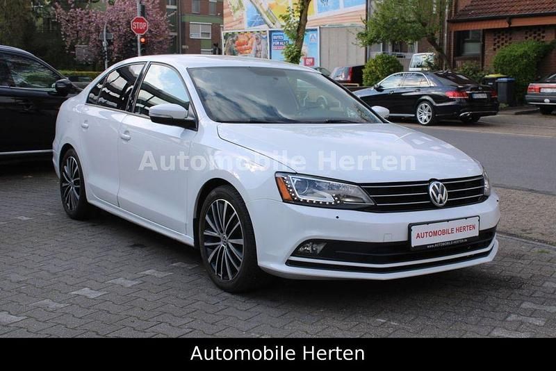 Second-hand VW Jetta 170 CP (125 kW) 2016 Alb Berlinǎ