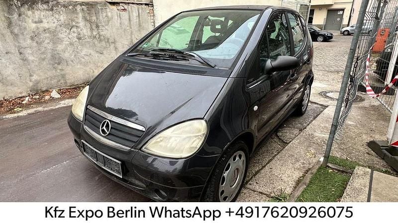 Schwarz Gebraucht 2000 Mercedes A140 Classic Van / Kleinbus | 1.350 € (Guter Preis) - Bild 1/4