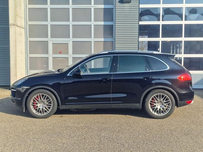Gebraucht Porsche Cayenne Turbo 500 PS (367 kW) 2010 Schwarz SUV
