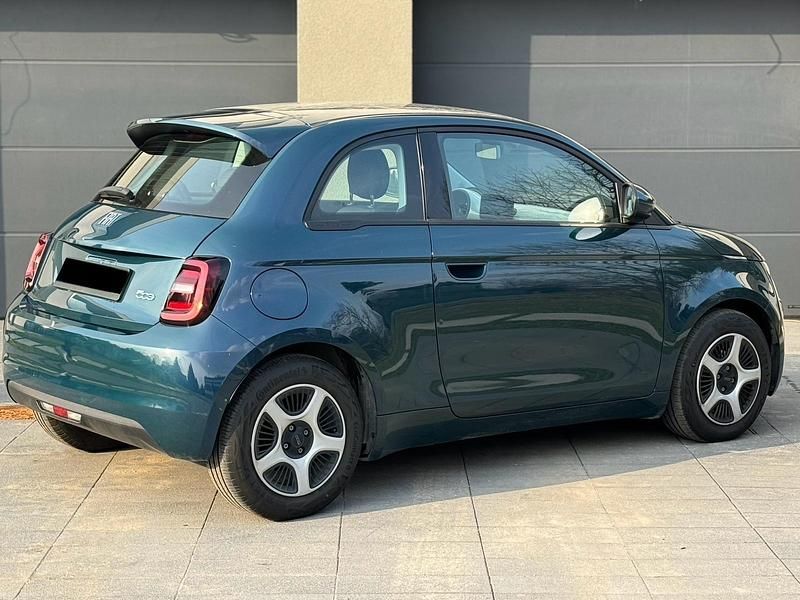 Gebraucht Fiat 500e 86 kW (118 PS) 2022 Blau Kleinwagen