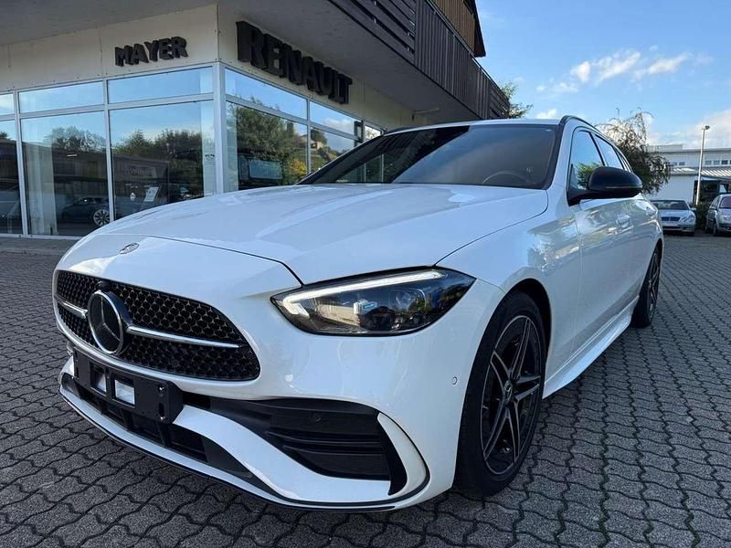 Polarweiss Gebraucht 2021 Mercedes C220 AMG Kombi | 29.950 € (Fairer Preis) - Bild 1/4