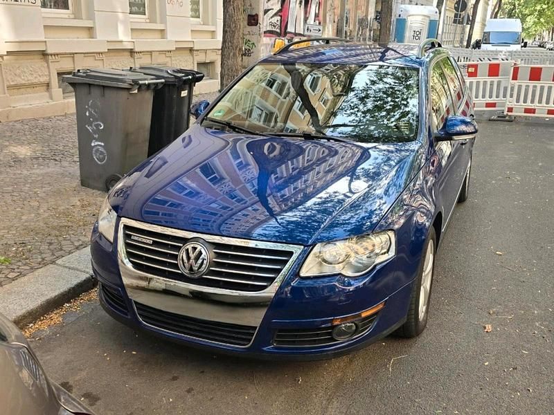 Gebraucht VW Passat Individual 105 PS (77 kW) 2008 Blau Kombi