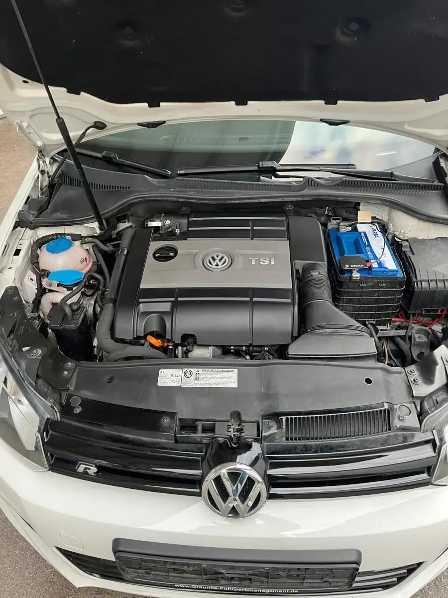 Gebraucht VW Golf R 270 PS (198 kW) 2011 Weiß Coupé
