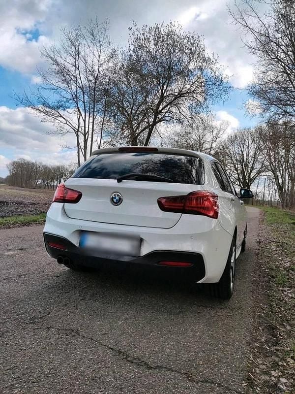 Gebraucht BMW 120 Shadowline 184 PS (135 kW) 2018 Weiß Kleinwagen