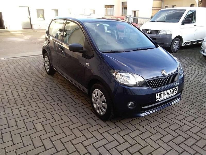 Nightblau metallic Gebraucht 2014 Skoda Citigo Active Kleinwagen | 6.500 € (Etwas zu teuer) - Bild 1/4
