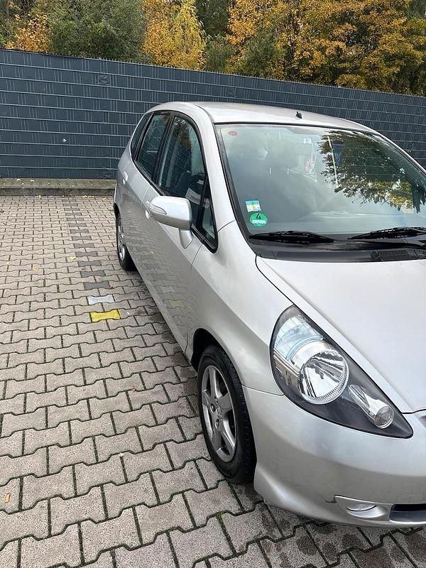 Gebraucht Honda Jazz 84 PS (61 kW) 2008 Silber Kleinwagen