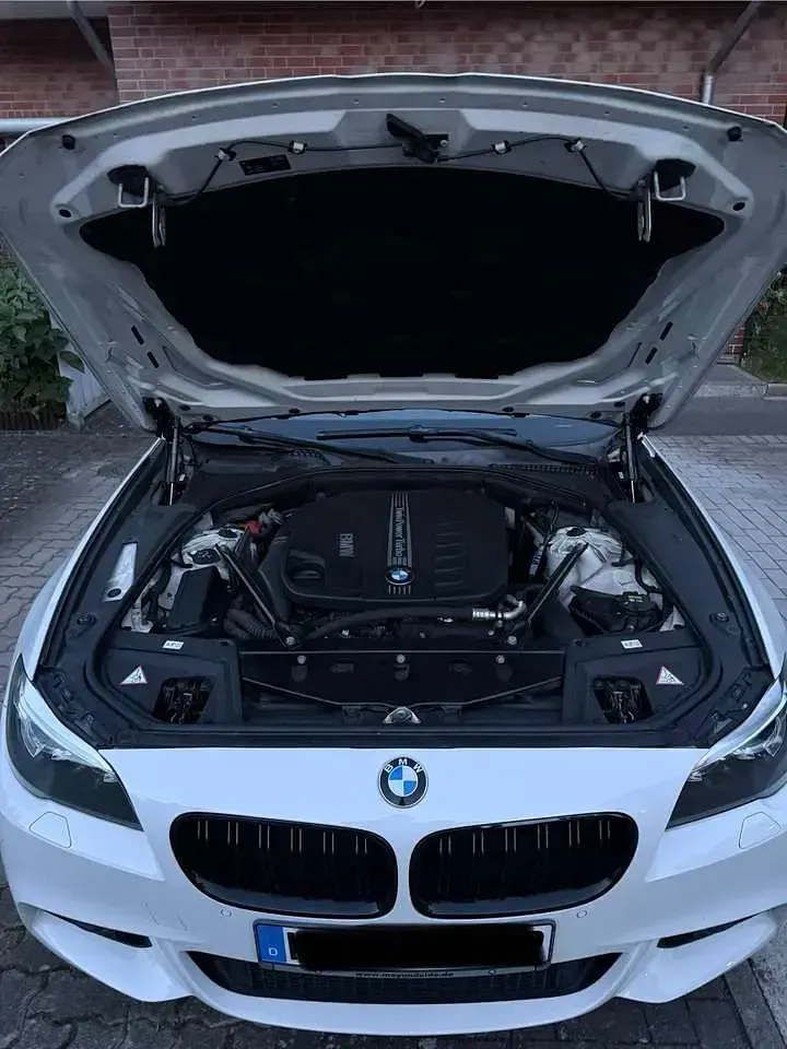 Gebraucht BMW 530 258 PS (189 kW) 2015 Limousine