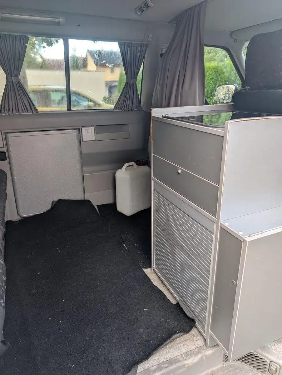 Gebraucht VW Multivan 102 PS (75 kW) 1999 Silber Van / Kleinbus