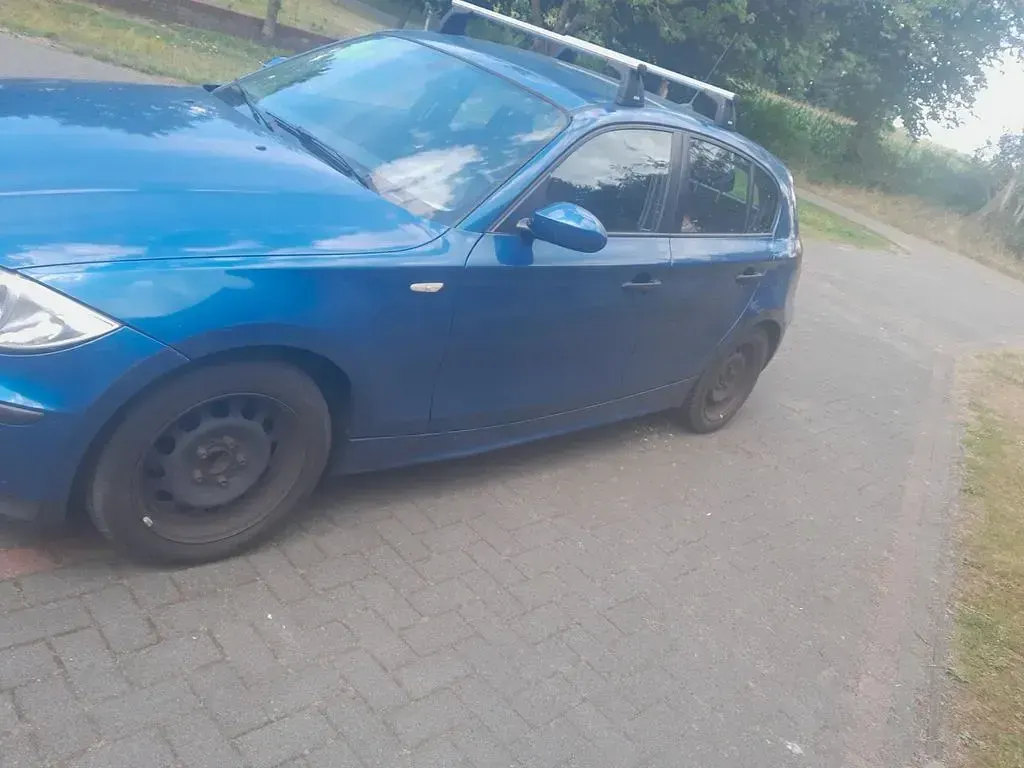 Gebraucht BMW 116 122 PS (89 kW) 2004 Blau Kleinwagen
