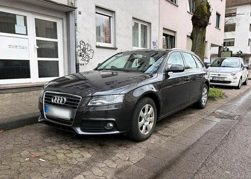 Grau Gebraucht 2011 Audi A4 Kombi | 6.800 € (Fairer Preis) - Bild 1/4