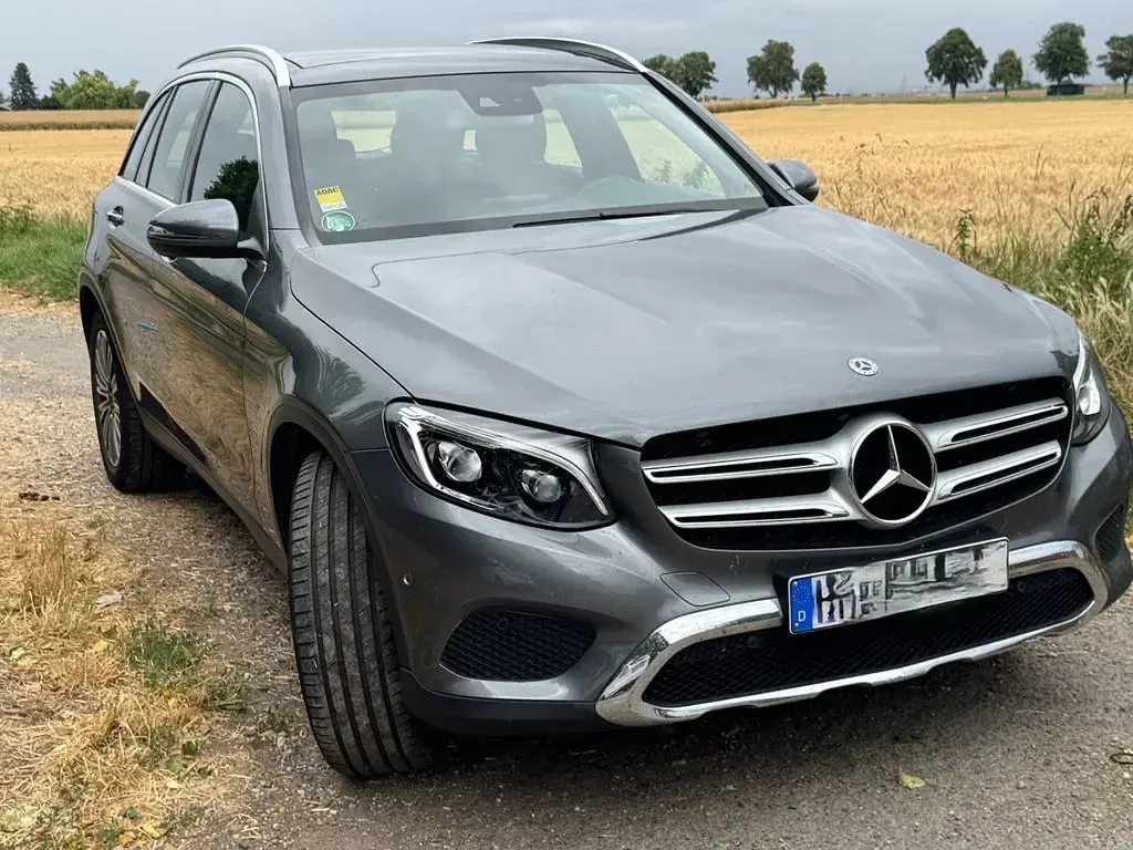 Gebraucht Mercedes GLC250 211 PS (155 kW) 2018 Grau SUV