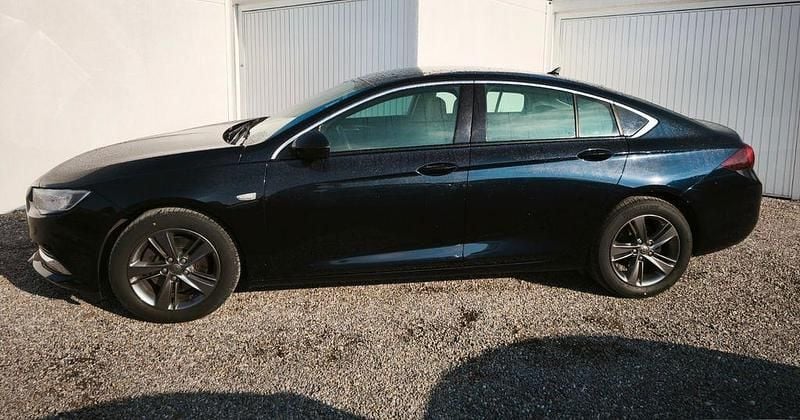 Gebraucht Opel Insignia 170 PS (125 kW) 2018 Blau Limousine
