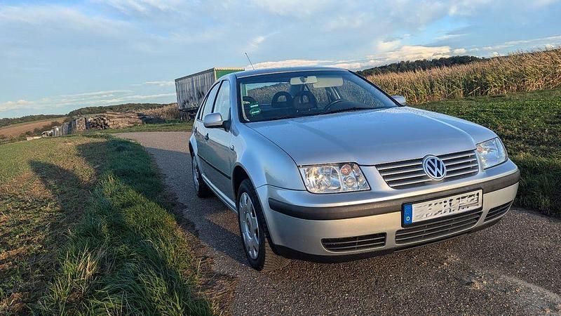 Gebraucht VW Bora Basis 116 PS (85 kW) 2000 Silber Limousine