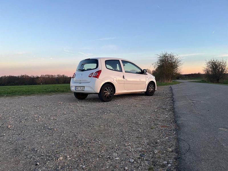 Gebraucht Renault Twingo 75 PS (55 kW) 2012 Weiß Kleinwagen