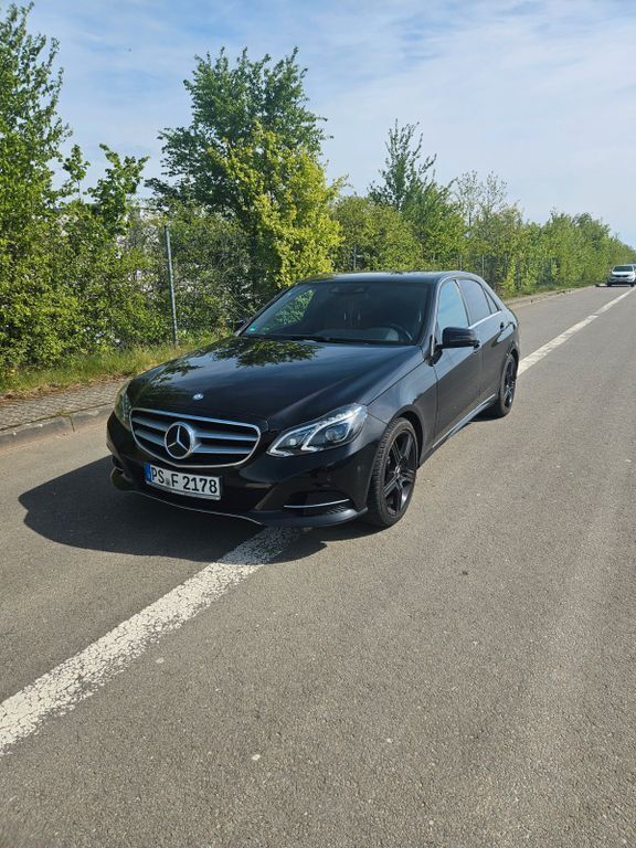 Schwarz Gebraucht 2014 Mercedes E300 Avantgarde Limousine | 19.000 € (Fairer Preis) - Bild 1/4