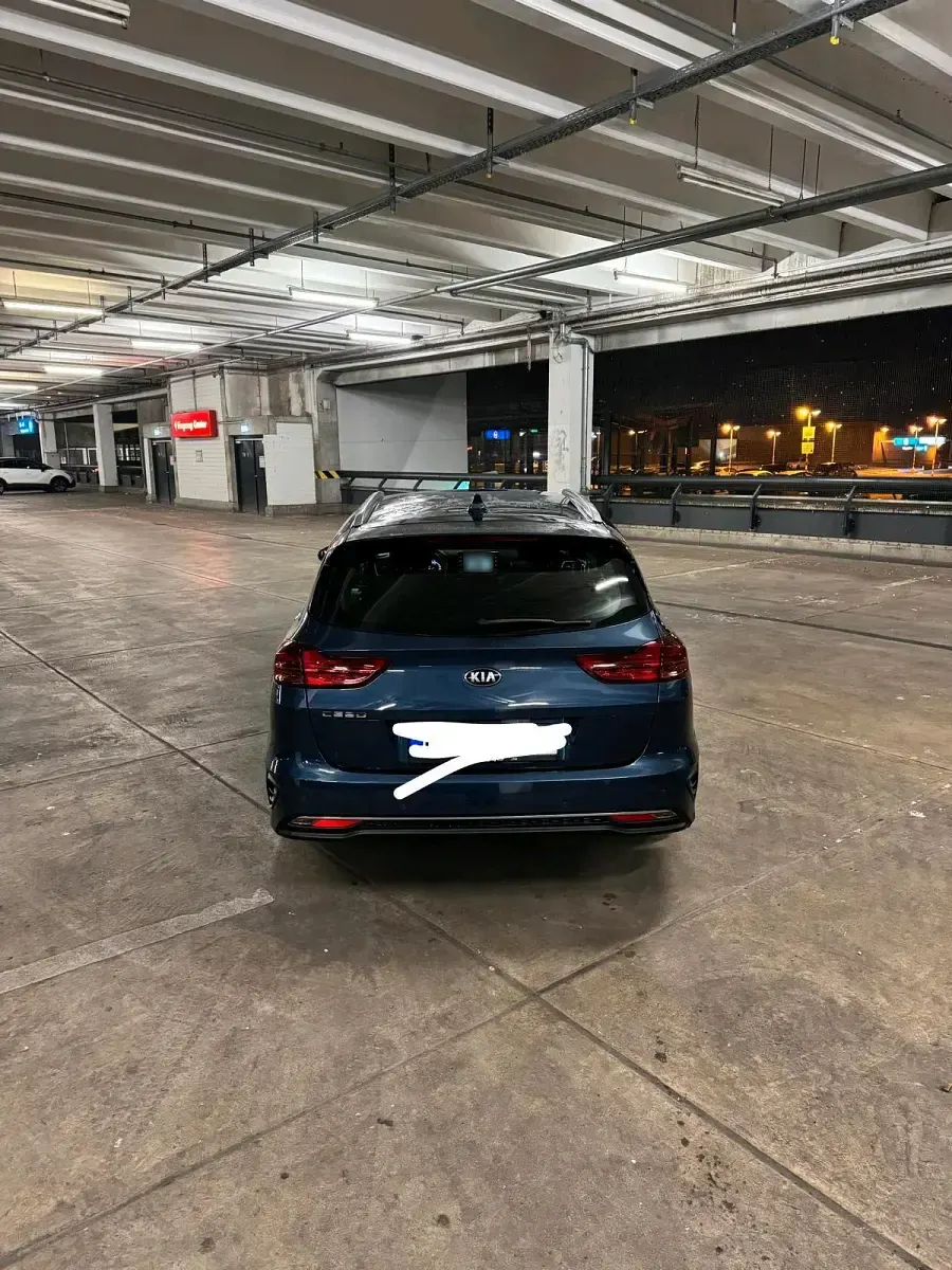 Gebraucht Kia Ceed 120 PS (88 kW) 2021 Blau Kleinwagen