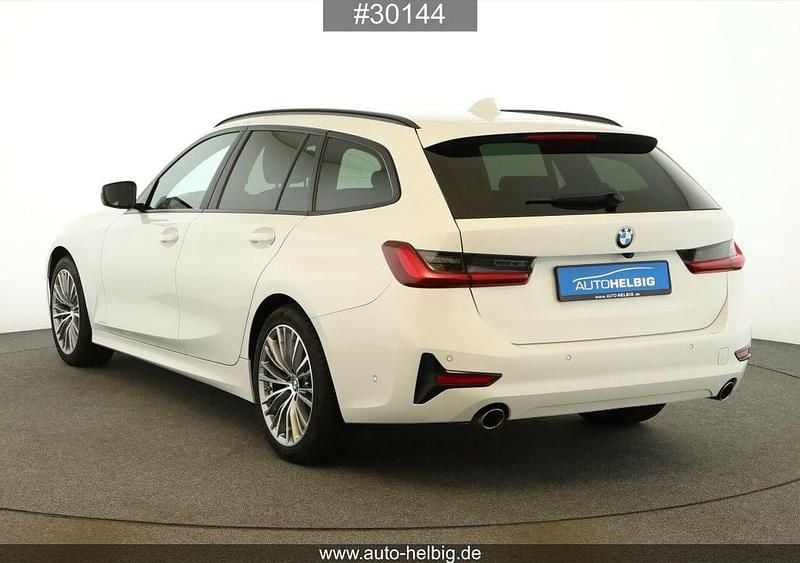 Gebraucht BMW 318 Advantage 150 PS (110 kW) 2022 Weiß Kombi