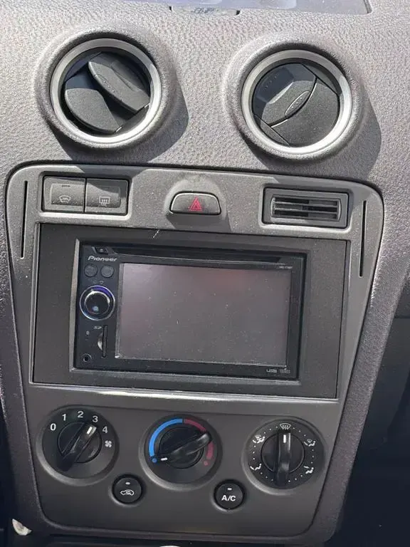 Gebraucht Ford Fusion 80 PS (58 kW) 2007 Silber Kleinwagen