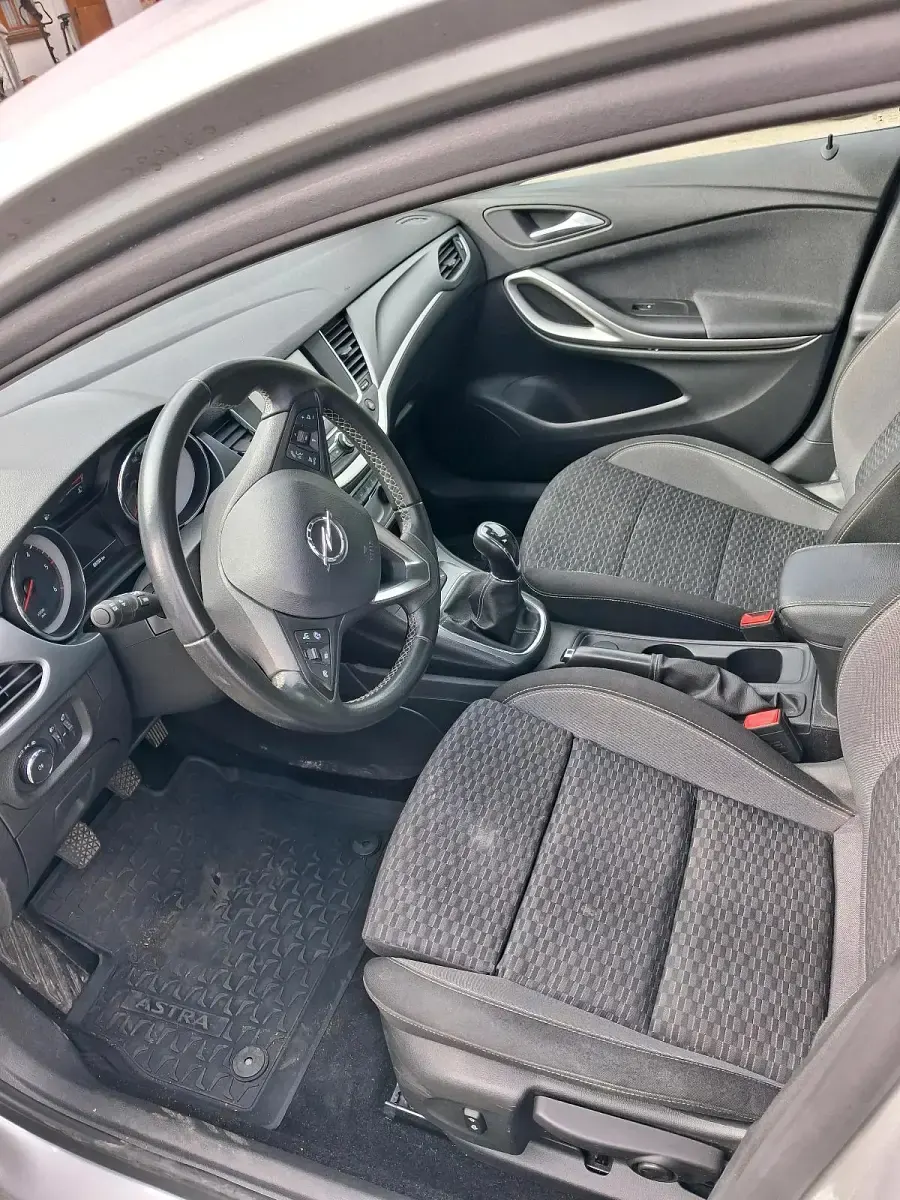 Gebraucht Opel Astra 122 PS (89 kW) 2020 Silber Kombi