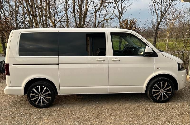 Gebraucht VW T5 102 PS (75 kW) 2014 Weiß Van