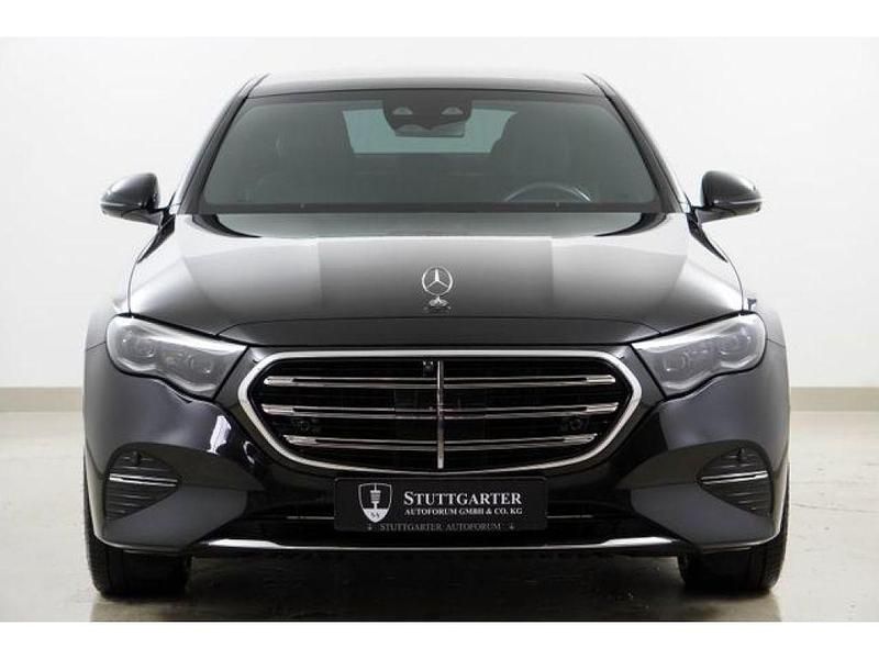 Gebraucht Mercedes E400 Exclusive 252 PS (185 kW) 2023 Obsidianschwarz  lack (metallic) Limousine