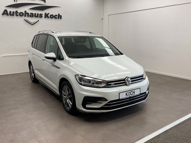 Sonderlakierung pure white Gebraucht 2019 VW Touran R-line Van / Kleinbus | 25.900 € (Fairer Preis) - Bild 1/4