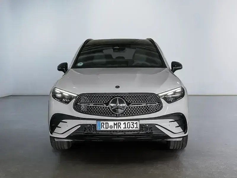 Gebraucht Mercedes GLC200 AMG 163 PS (119 kW) 2025 Weiß SUV