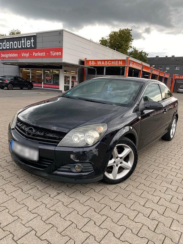 Schwarz Gebraucht 2005 Opel Astra GTC Sport Limousine | 599 € (Fairer Preis) - Bild 1/4